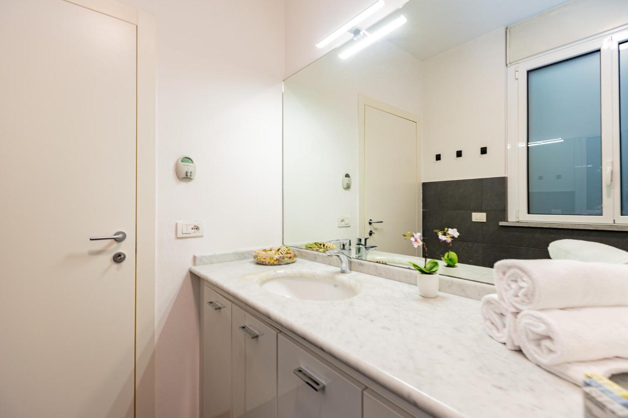 Premuda20 Milan Elegant Apartment Exteriör bild
