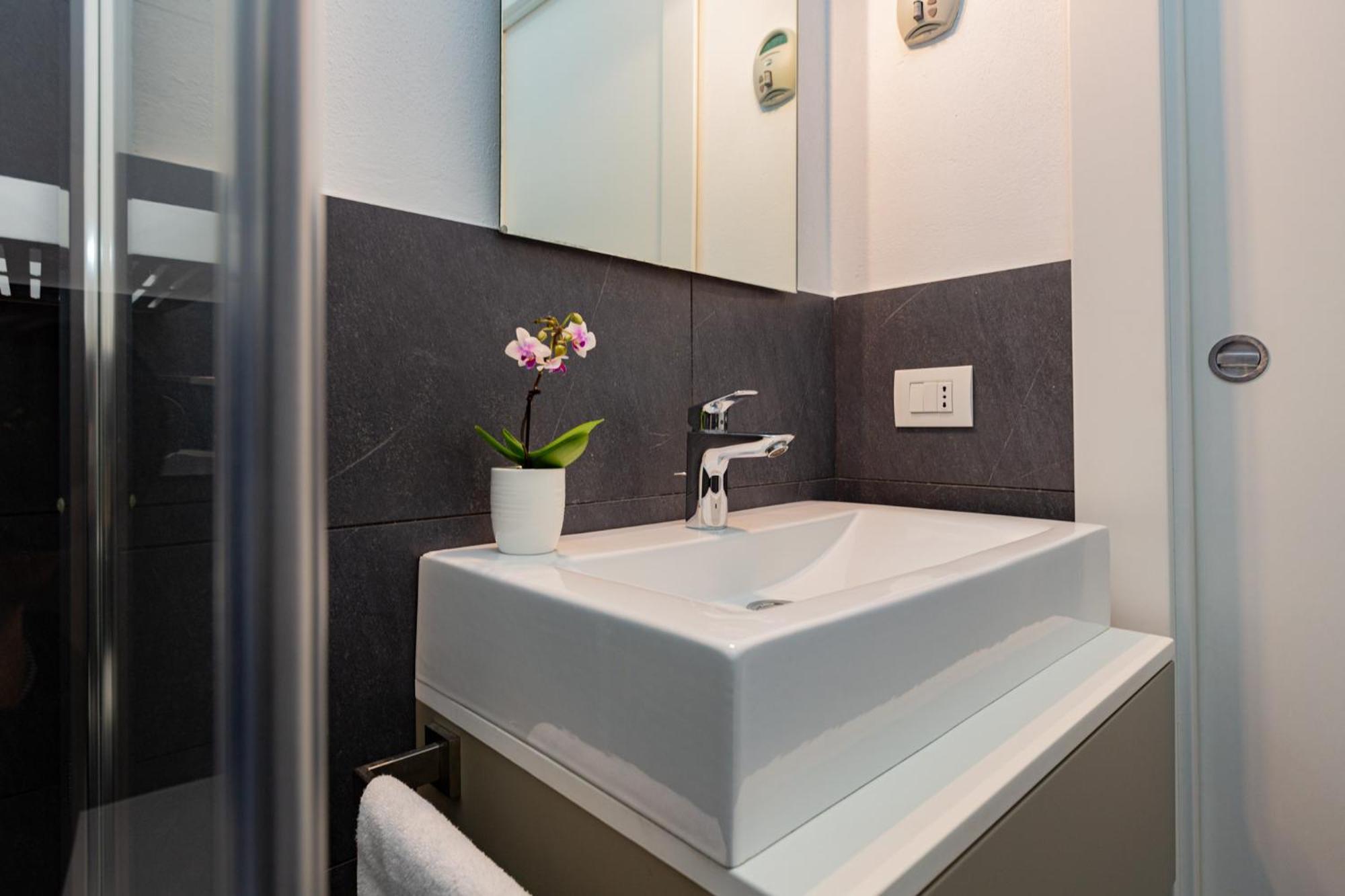 Premuda20 Milan Elegant Apartment Exteriör bild